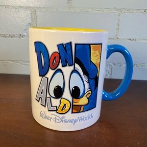 Walt Disney World Donald Duck Huge Size 38oz Coffee Mug